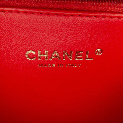 Chanel Medium CC Caviar Filigree Vanity Case (SHG-PrxVRk)