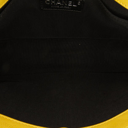 Chanel Medium Calfskin Boy Flap (SHG-vhLQuD)