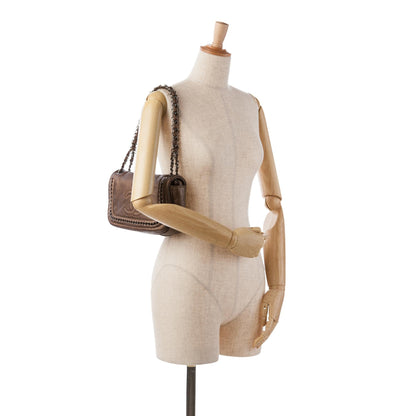 Chanel Medium Calfskin Luxe Ligne Flap (SHG-Mw3WxL)