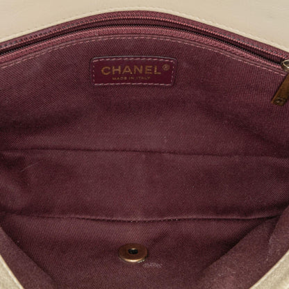 Chanel Medium Calfskin Urban Day Flap (SHG-zsil7K)