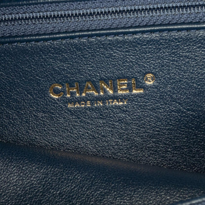 Chanel Medium Caviar CC Filigree Vanity Case (SHG-1tdpwa)