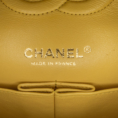 Chanel Medium Classic Chevron Lambskin Double Flap (SHG-uFNRNJ)