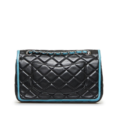Chanel Medium Classic Lambskin Bicolor Double Flap (SHG-8jAZkX)
