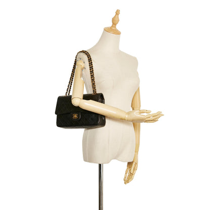 Chanel Medium Classic Lambskin Double Flap (SHG-jljyvv)