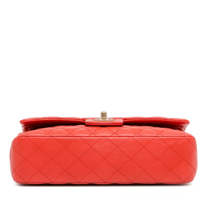 Chanel Medium Classic Lambskin Double Flap (SHG-H1Kink)