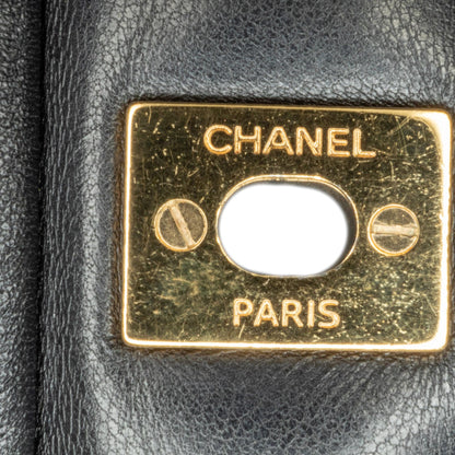 Chanel Medium Classic Lambskin Double Flap (SHG-ABhfkF)