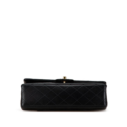 Chanel Medium Classic Lambskin Double Flap (SHG-D4KtDp)