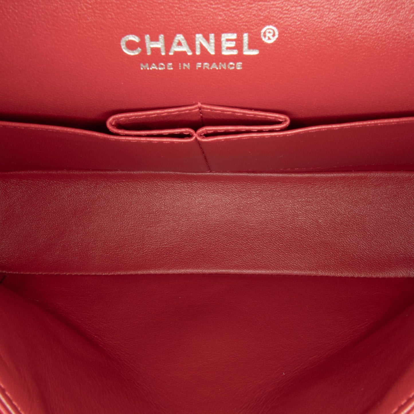 Chanel Medium Classic Patent Double Flap (SHG-aWKJWo)