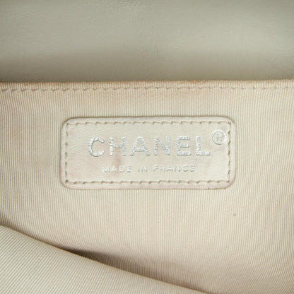 Chanel Medium Lambskin Boy Bicolor Flap Bag (SHG-MjfI80)