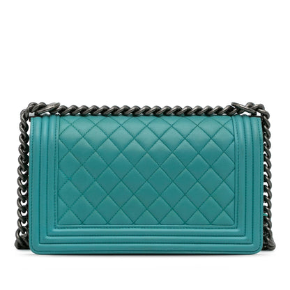 Chanel Medium Lambskin Boy Flap Bag (SHG-CQzfDs)