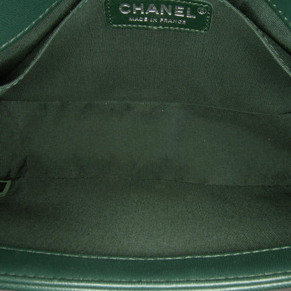 Chanel Medium Lambskin Boy Flap Bag (SHG-6P7DVs)