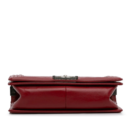 Chanel Medium Lambskin Boy Flap Bag (SHG-2gxYBH)
