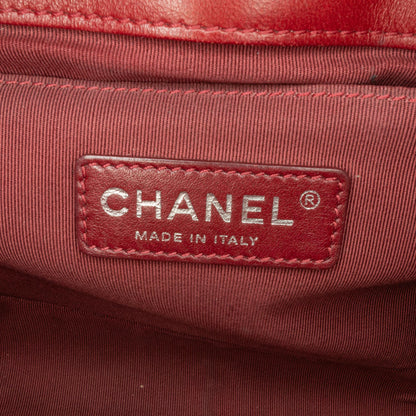 Chanel Medium Lambskin Boy Flap (SHG-29gpyo)