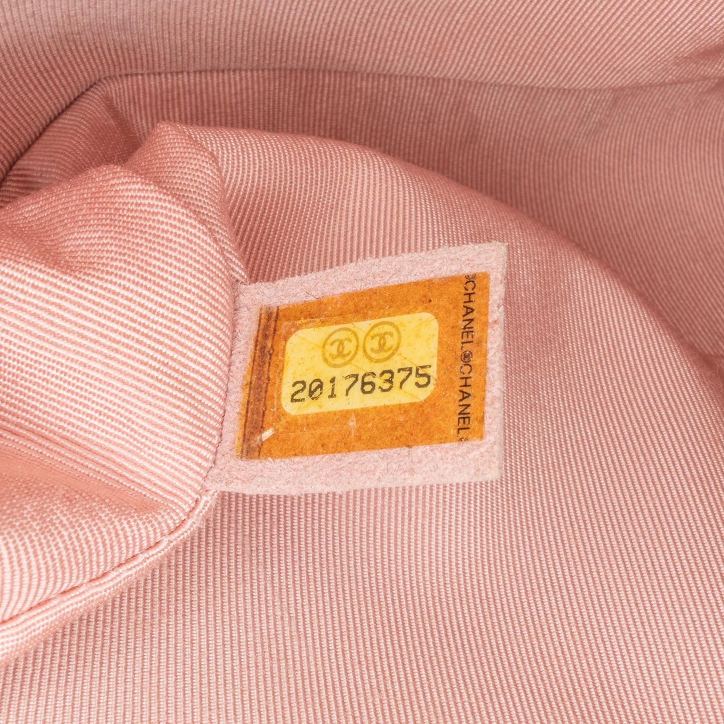 Chanel Medium Lambskin Boy Flap (SHG-Vca7fg)