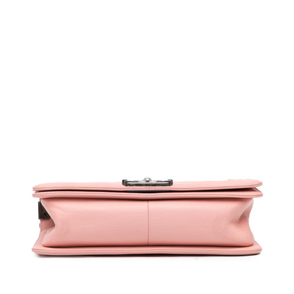 Chanel Medium Lambskin Boy Flap (SHG-eHjD9I)