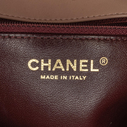 Chanel Medium Lambskin Two Tone Day Flap (SHG-lSZu9P)
