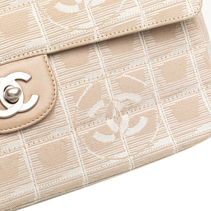 Chanel Medium New Travel Line Single Flap (SHG-IttVyX)