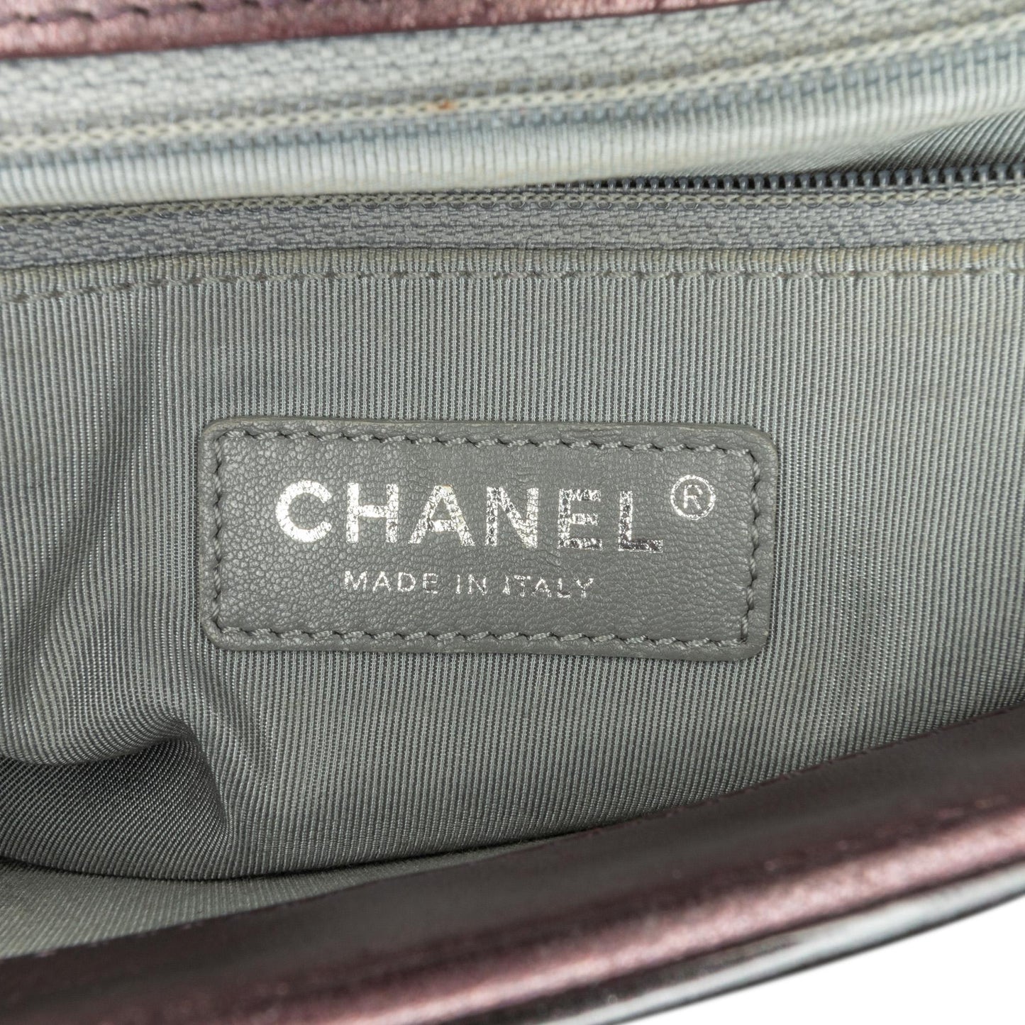 Chanel Medium Patent Coco Boy Flap (SHG-YE0eQ6)