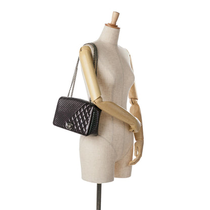 Chanel Medium Patent Coco Boy Flap (SHG-YE0eQ6)