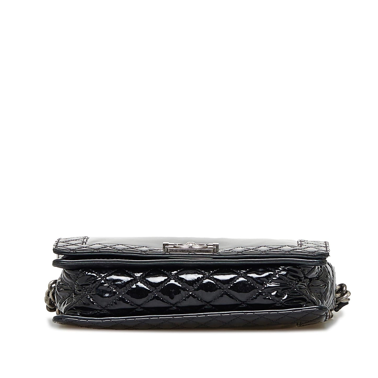 Chanel Medium Patent Reverso Boy Flap (SHG-BSgc9J)