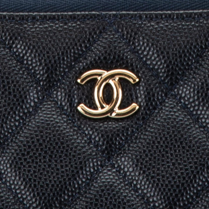 Chanel Medium Quilted Caviar O Case Clutch (SHG-bgRUQW)