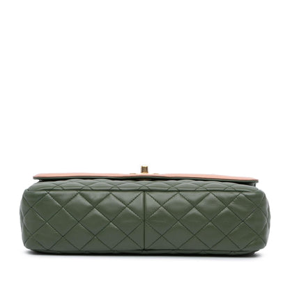 Chanel Medium Quilted Lambskin Two-Tone Day Flap (SHG-iv4oiK)