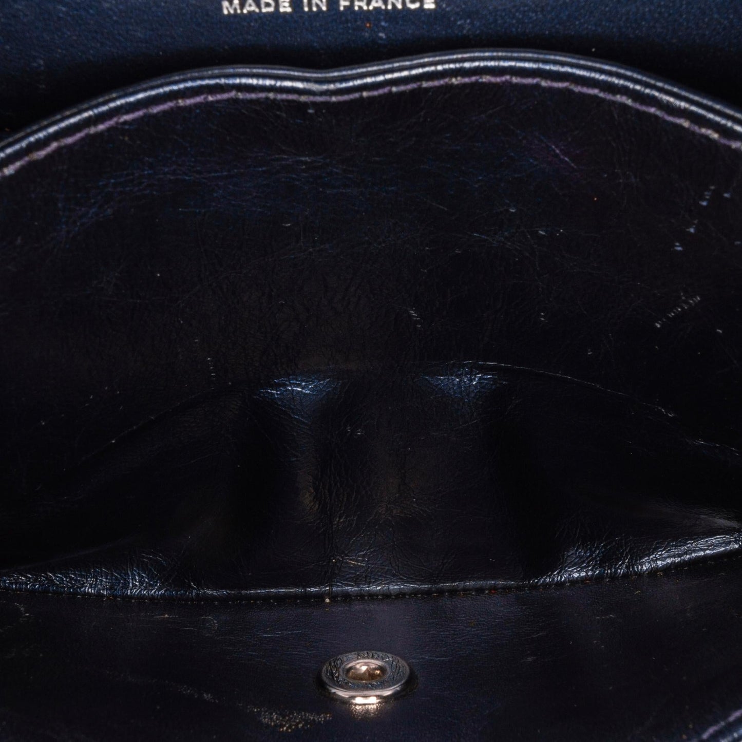 Chanel Medium Studded Leather Airlines Double Flap (SHG-MHpqyU)