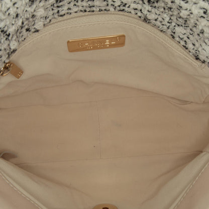Chanel Medium Tweed 19 Flap (SHG-GKU36x)