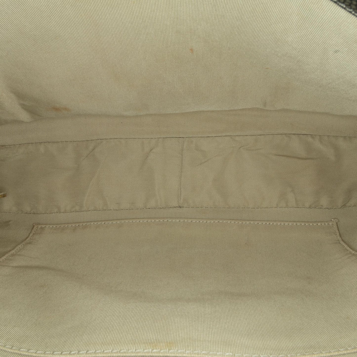 Chanel Metallic Caviar Grand Shopping Tote (SHG-ZLtc4Q)