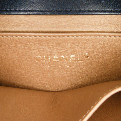 Chanel Mini Chic Pearls Crossbody (SHG-pRMwFk)