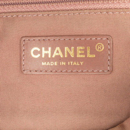 Chanel Mini Rectangular Chevron Lambskin Chain Around Flap (SHG-MXUjLx)