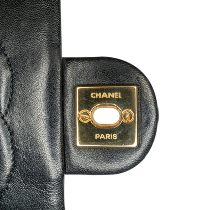 Chanel Mini Square Classic Lambskin Leather Single Flap Bag (SHG-hqpiJu)