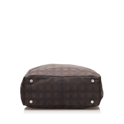 Chanel New Travel Line Handbag (SHG-cYPGJh)