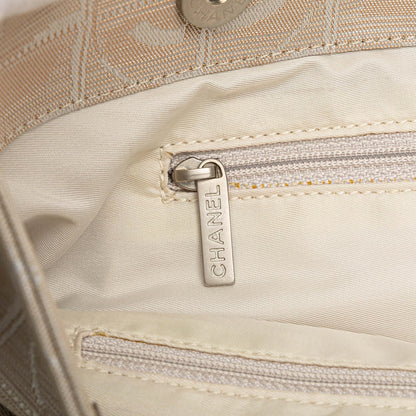 Chanel New Travel Line Tote (SHG-ewYGlz)