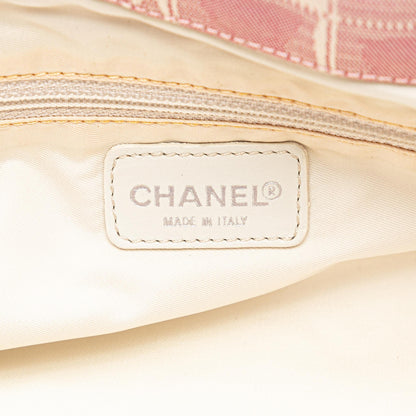Chanel New Travel Line Tote (SHG-FmjYCT)