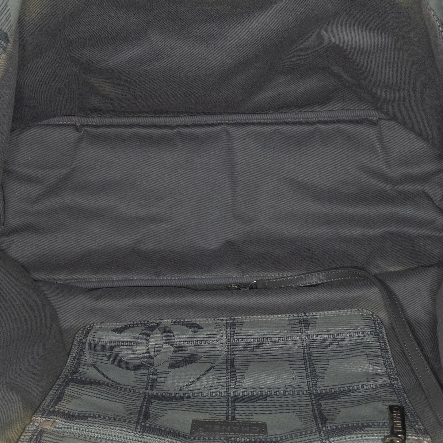 Chanel New Travel Line Tote (SHG-mwiTmC)