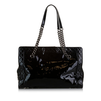 Chanel Patent Boy Reverso Shopping Tote (SHG-hSjbqX)