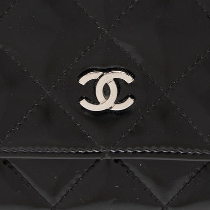 Chanel Patent Leather Classic Wallet on Chain (SHF-sMkM9h)