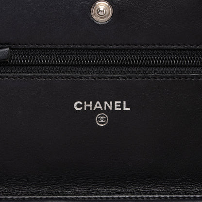 Chanel Patent Leather Classic Wallet on Chain (SHF-sMkM9h)