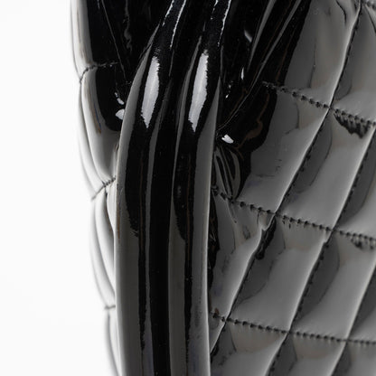 Chanel Patent Leather Timeless Clutch (SHF-QRt3pK)