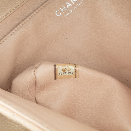 Chanel Quilted Caviar Flap Clutch with Chain (SHG-7v4fjq)