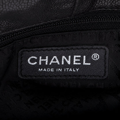 Chanel Quilted Leather CC Charm Hobo (SHF-15325)