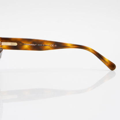 Chanel Quilted CC Round Sunglasses (SHF-ctTy2u)