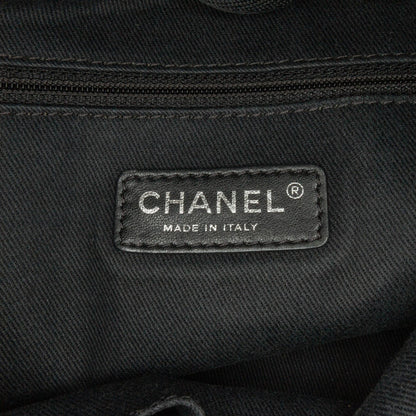Chanel Small Canvas Deauville Tote (SHG-AeK0SJ)