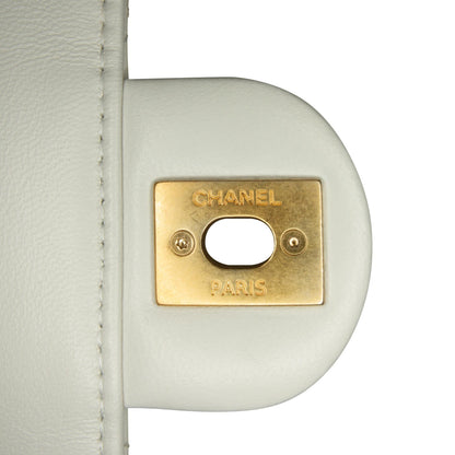Chanel Small Chic Pearls Flap