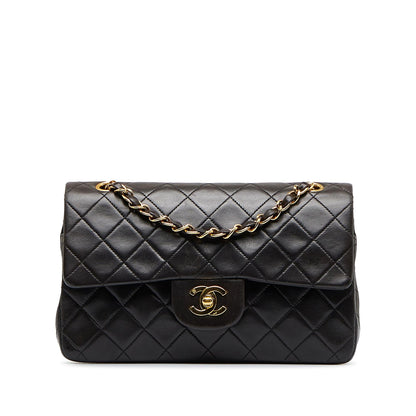 Chanel Small Classic Lambskin Double Flap (SHG-XyrSNo)