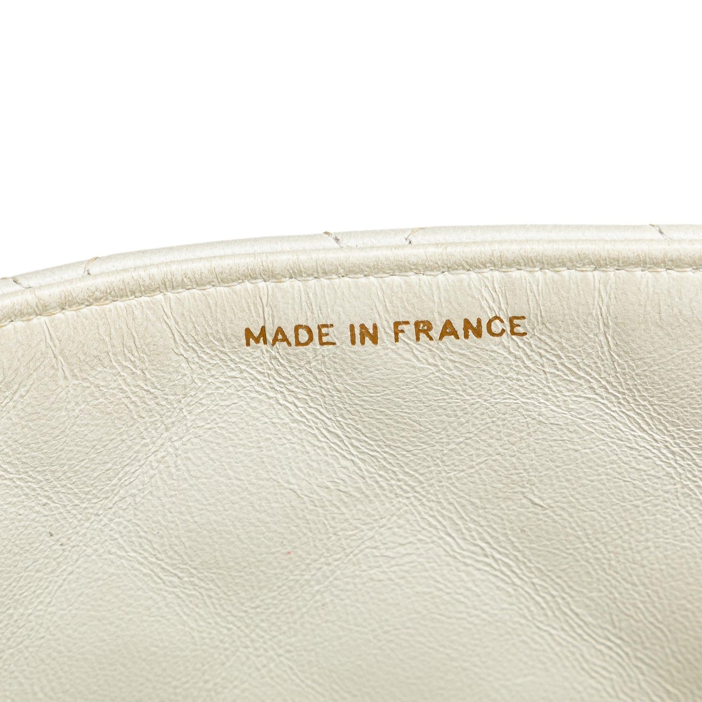 Chanel Square Classic Quilted Lambskin Flap (SHG-iqwoWK)