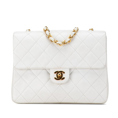 Chanel Square Classic Quilted Lambskin Flap (SHG-iqwoWK)