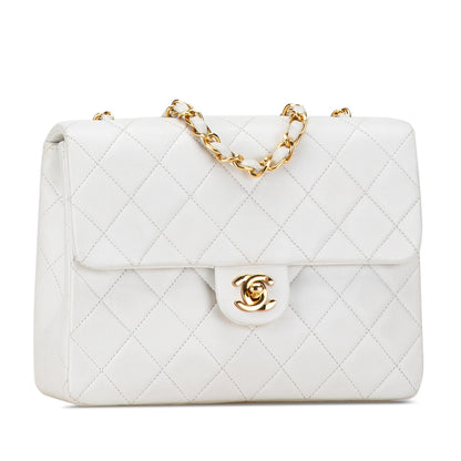 Chanel Square Classic Quilted Lambskin Flap (SHG-iqwoWK)