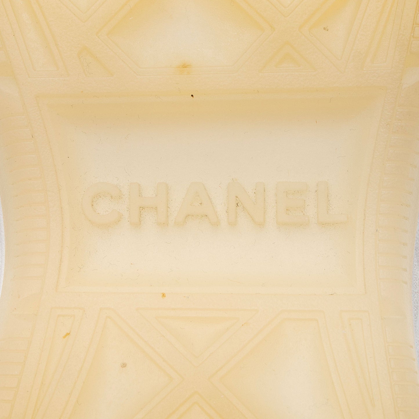 Chanel Suede Mesh CC Cap Toe Sneakers - Size 8 / 38 (SHF-MkFGm8)